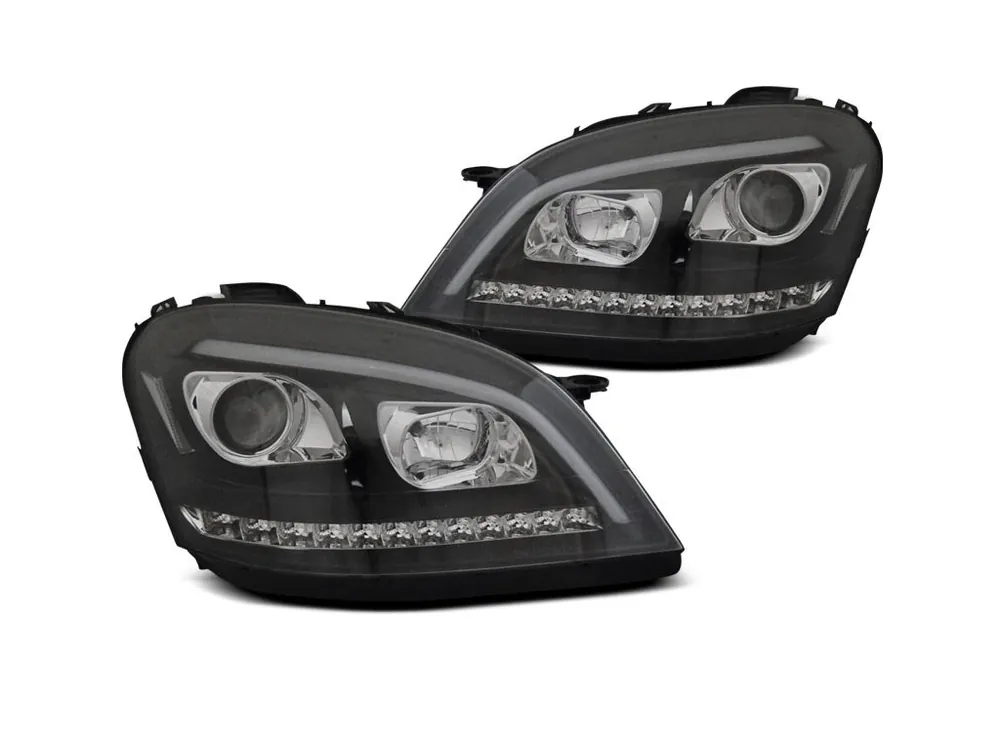 Finální Výprodej Přední světla Mercedes Benz ML W164 05-07 - černá LED SEQ