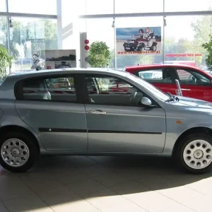 Boční ochranné lišty dveří Alfa Romeo 147 00-10R htb Ověřený