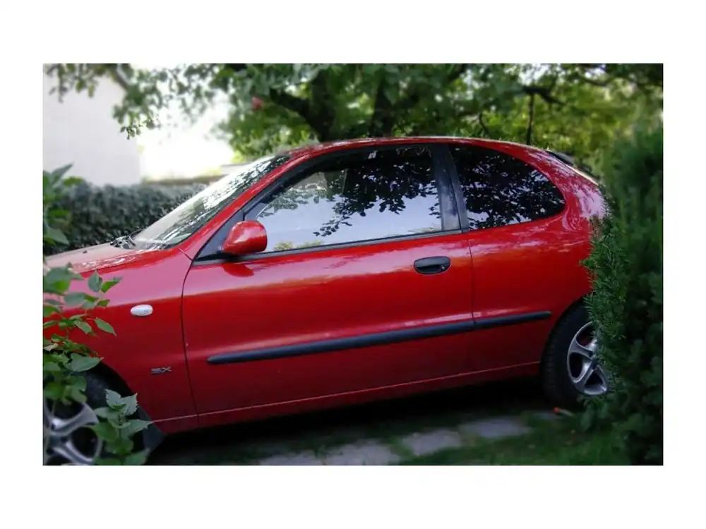 Boční ochranné lišty dveří Daewoo Lanos 3D 97R Rychlé Dodání