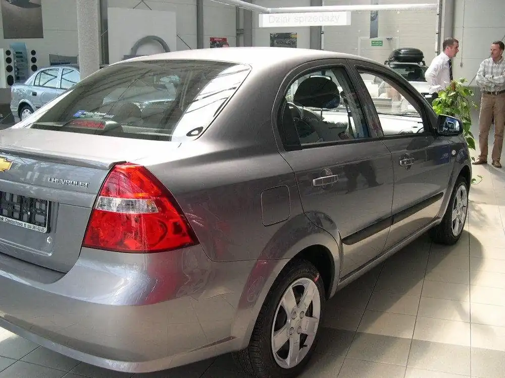 Víkendová Akce Boční ochranné lišty dveří Chevrolet Aveo sed. 06R