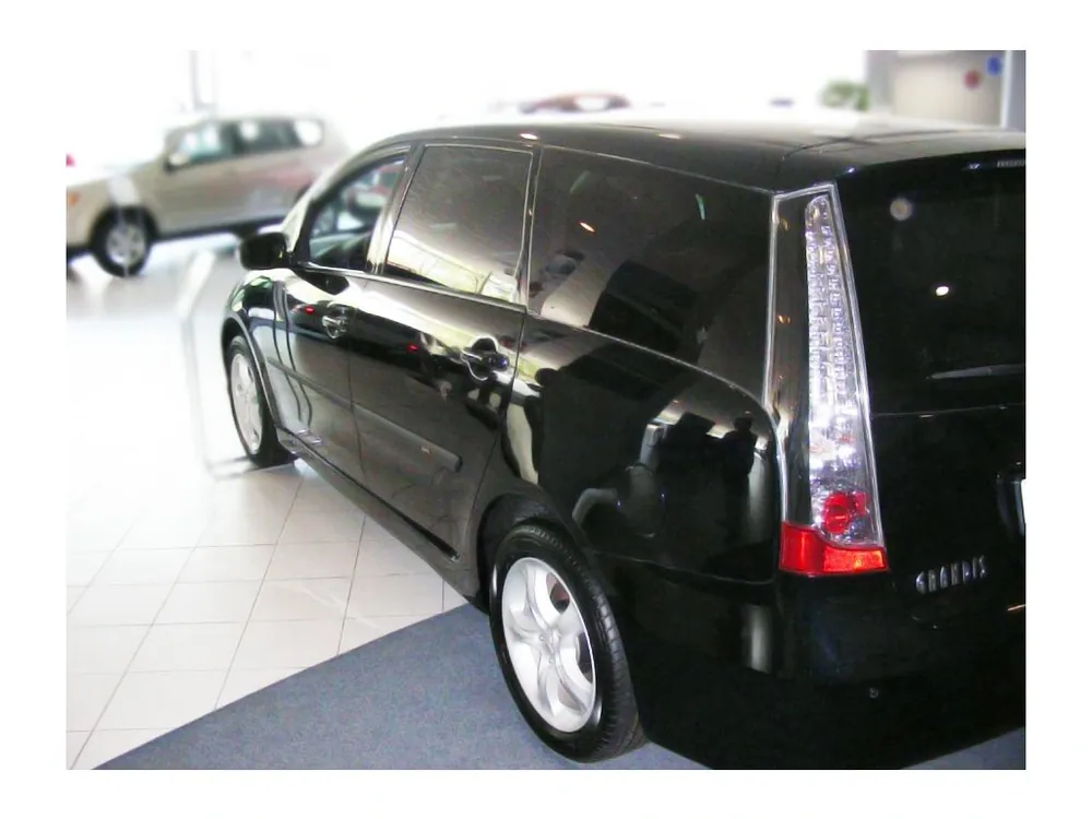 Boční ochranné lišty dveří Mitsubishi Grandis 03R Sezónní Sleva