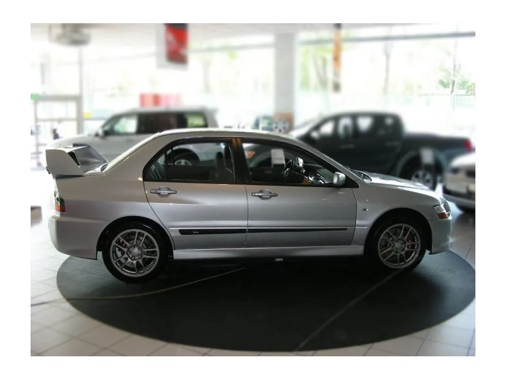 Boční ochranné lišty dveří Mitsubishi Lancer Evo 9 05R Hit Sezóny