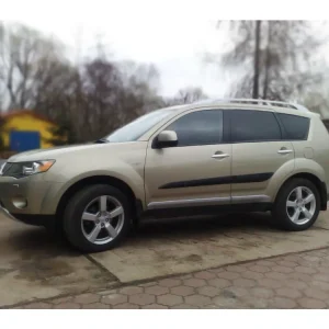 Boční ochranné lišty dveří Mitsubishi Outlander 07R Vrácení Zdarma