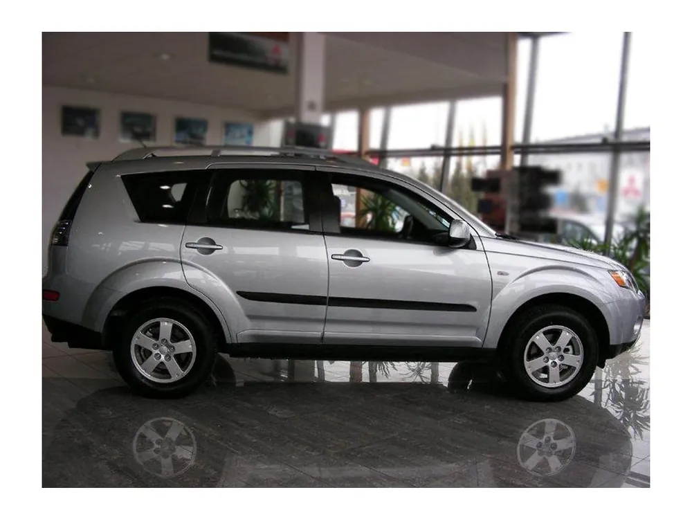 Boční ochranné lišty dveří Mitsubishi Outlander 07R Cenově Výhodný