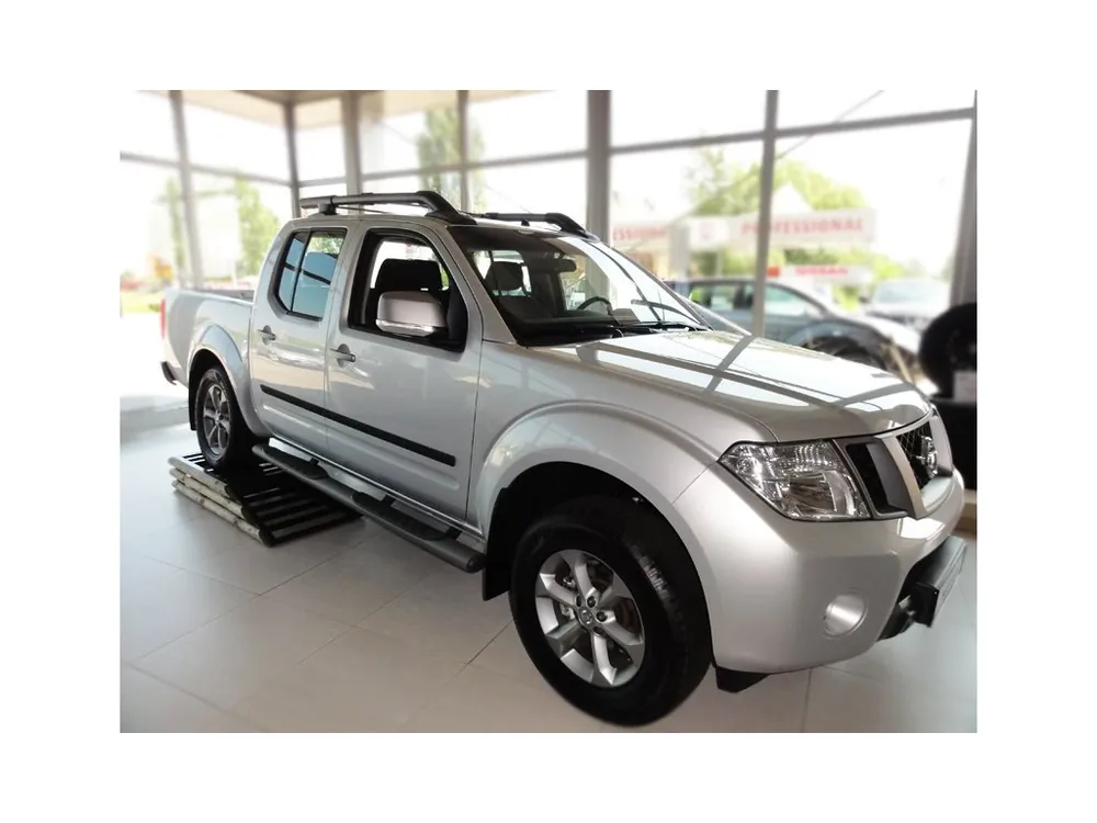 Boční ochranné lišty dveří Nissan Navara 07R Akce