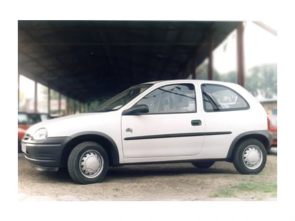 Pouze Dnes Boční ochranné lišty dveří Opel Corsa B 3D 93R htb