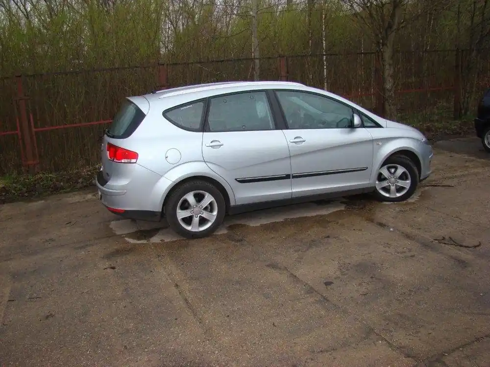 Finální Výprodej Boční ochranné lišty dveří Seat Altea XL 06R
