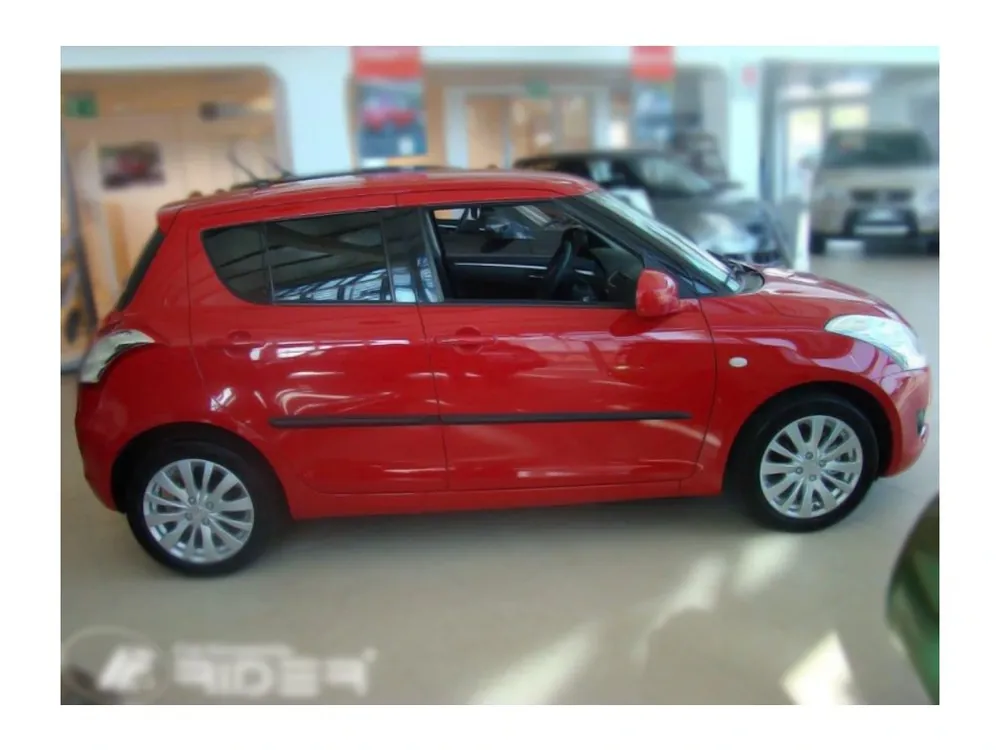 Must-Have Boční ochranné lišty dveří Suzuki Swift 5D 10R htb