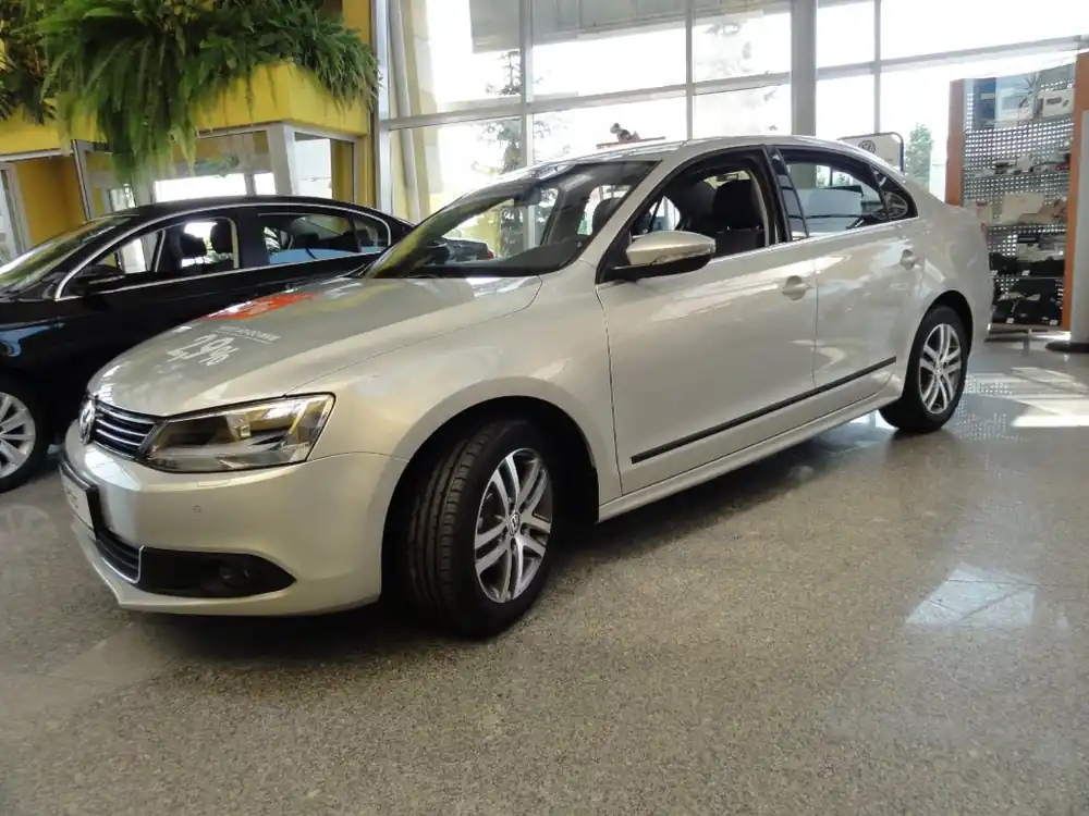 Akce Boční ochranné lišty dveří VW Jetta 11R