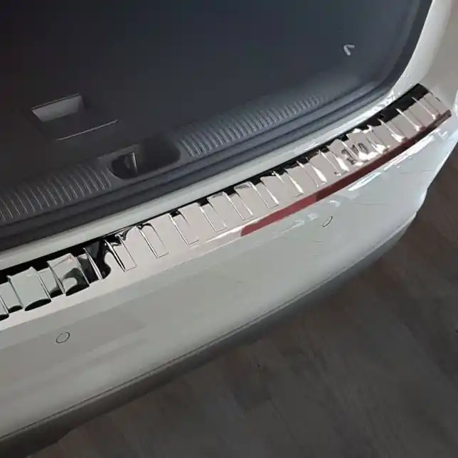 Nerezový kryt prahu zadních dveří Audi Q2 (2016 - 2020) - Avisa 2/38016 Časově Omezené