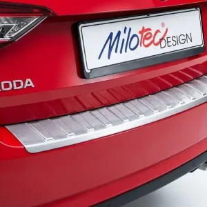 Plastový kryt prahu zadních dveří Škoda Superb III Liftback (2015 - 2023) stříbrný MILOTEC Sezónní Sleva