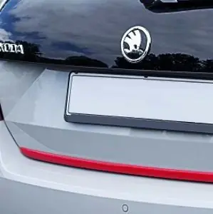 3D RED SPORT lišta na hranu pátých dveří Škoda Rapid Spaceback (2013 - 2019) - Milotec Akční Cena