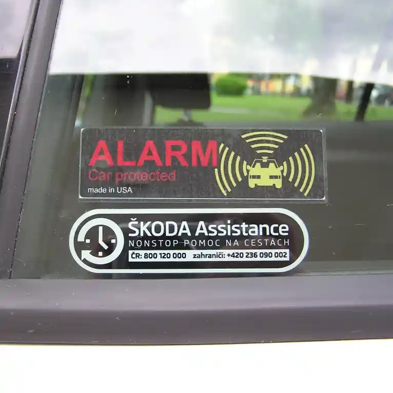 Hit Sezóny Samolepka na auto ALARM - sada 2 ks