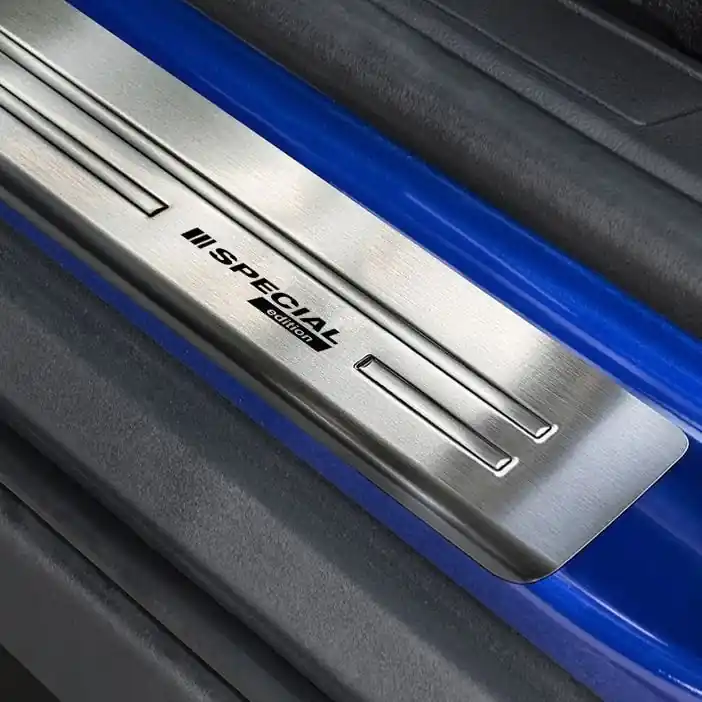 Dokud Zásoby Vydrží Prahové nerezové lišty BMW X6 F16 (2014 - 2019) - Special Edition - Avisa