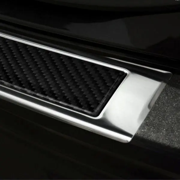 Nerezový kryt prahu zadních dveří Volvo XC90 (od roku 2014>) - BLACK CARBON - Avisa Odeslání Ihned