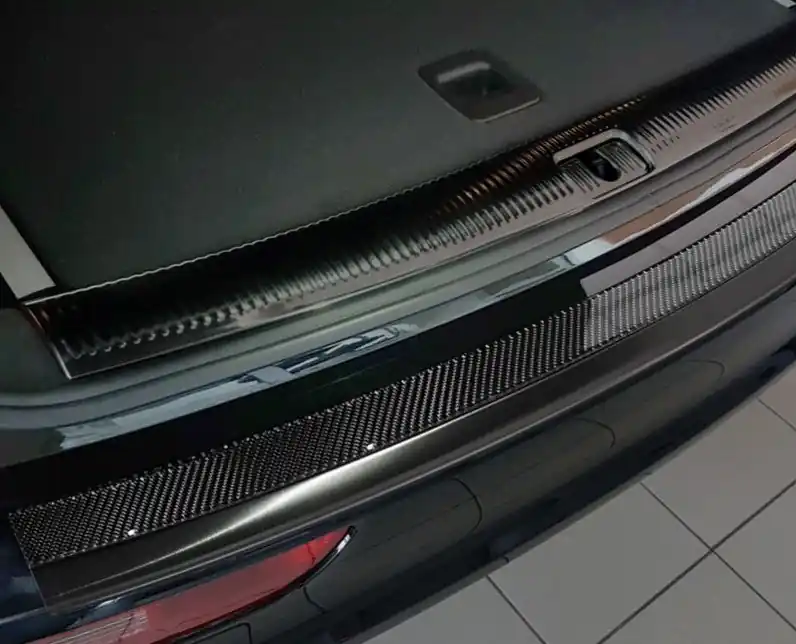 Odeslání Ihned Nerezový kryt prahu zadních dveří Audi Q5 (2008 - 2016) - BLACK CARBON - Avisa