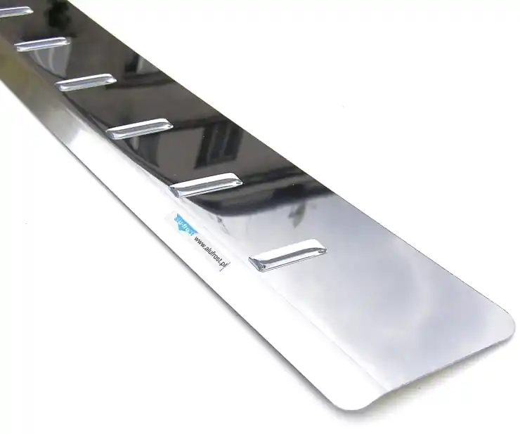 Nerezový kryt prahu pátých dveří Fiat Tipo Combi (2015 - 2023) - chrom - Alu Frost Finální Výprodej
