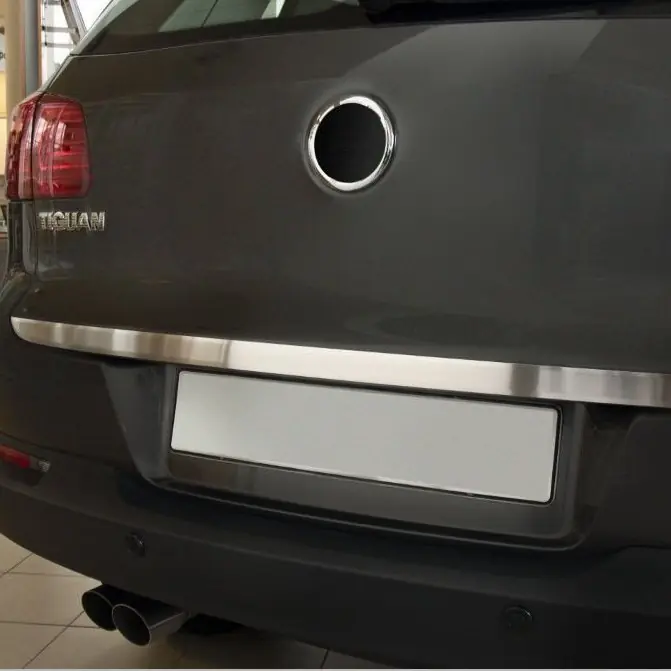 Lišta spodní hrany kufru Volkswagen Tiguan I (2007 - 2016) nerezová - Avisa Omezená Nabídka