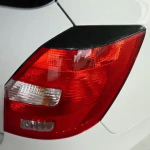 Mračítka - kryty zadních světel Škoda Fabia II (2006) - karbonové - Milotec Sleva
