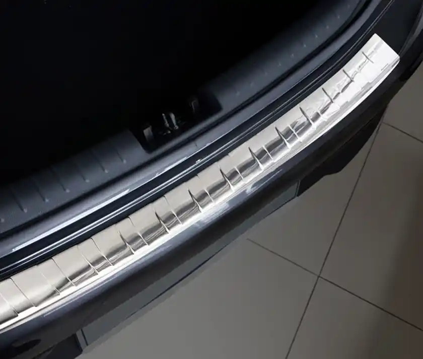 Nerezový kryt prahu zadních dveří Kia Rio IV Hatchback (od roku 2017>) - Avisa Časově Omezené