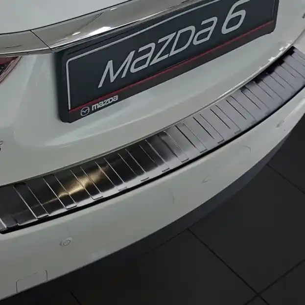 Značkový Nerezový kryt prahu zadních dveří Mazda 6 III Sedan (od roku 2012>) - Avisa 2/45121