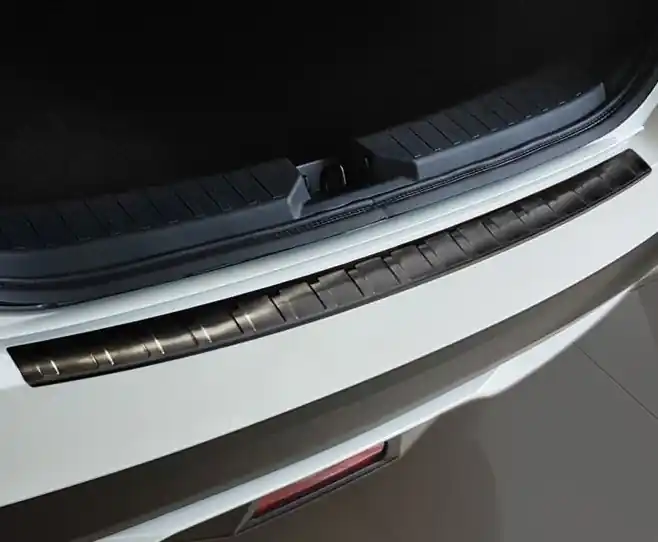 Nerezový kryt prahu zadních dveří Nissan Micra V (od roku 2017>) - Avisa Horká Nabídka