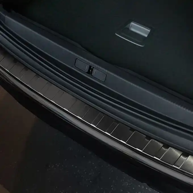 Nerezový kryt prahu zadních dveří Peugeot 3008 II (od roku 2016>) - Avisa Super Cena