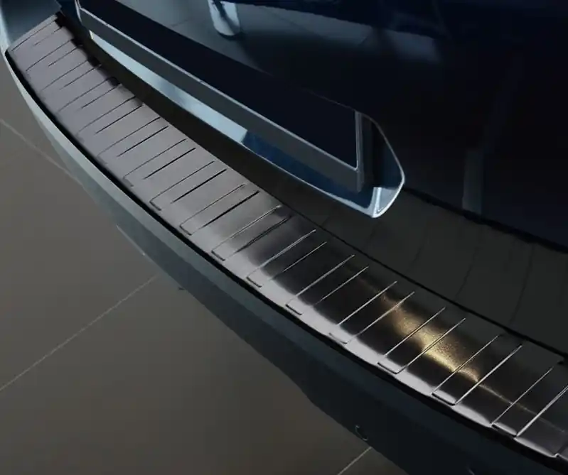 Nerezový kryt prahu zadních dveří Peugeot 5008 II (od roku 2016>) - Avisa Vrácení Zdarma