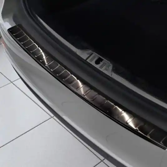 Nerezový kryt prahu zadních dveří Škoda Superb II Combi Facelift (2013 - 2015) - Avisa 2/45097 Nová Kolekce
