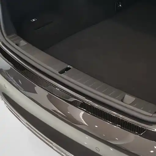 Karbonový kryt prahu zadních dveří BMW 7 G11 / G12 (2015 - 2019) - Avisa 2/46009 Aktuální