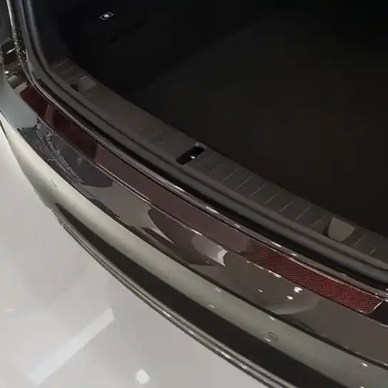 Karbonový kryt prahu zadních dveří BMW 7 G11 / G12 (2015 - 2019) - Avisa 2/46010 Speciální Cena