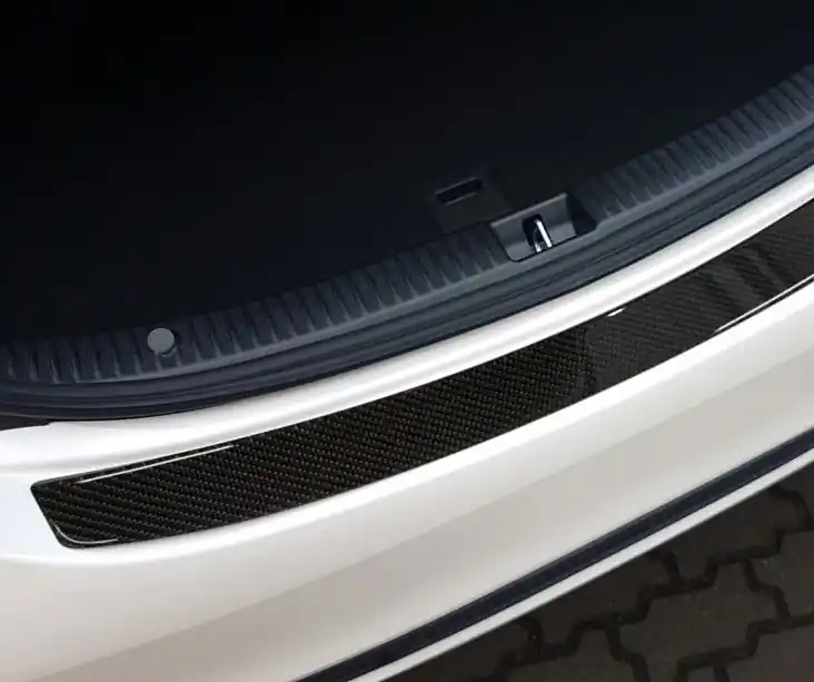 Karbonový kryt prahu zadních dveří Mercedes Benz C W205 Sedan (od roku 2014>) - BLACK CARBON FIBER - Avisa Super Cena