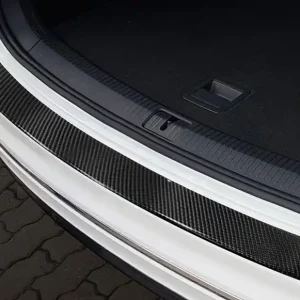 Akční Cena Karbonový kryt prahu zadních dveří Volkswagen Tiguan II (od roku 2016>) - BLACK CARBON FIBER - Avisa