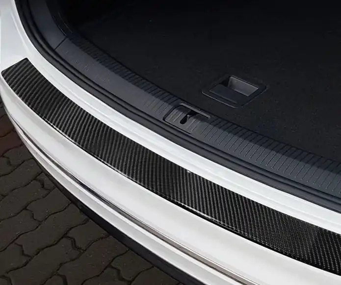 Akční Cena Karbonový kryt prahu zadních dveří Volkswagen Tiguan II (od roku 2016>) - BLACK CARBON FIBER - Avisa