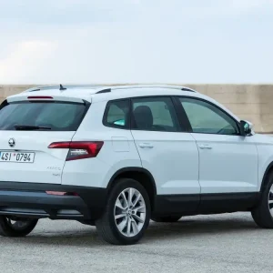 Nízká Cena Škoda Karoq – deflektor zadního spoileru GLOSSY BLACK