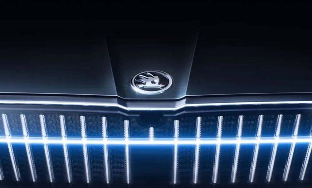 Nejprodávanější Škoda Enyaq iV - přední logo na kapotu ŠKODA AUTO