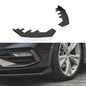 Seat Leon FR Mk4, rohové spoilery pod přední nárazník, Maxton design Časově Omezené