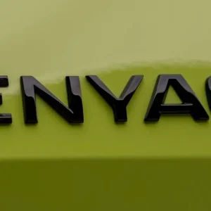 Nejprodávanější Škoda Karoq - zadní logo ŠKODA 2020 SportLine BLACK V2
