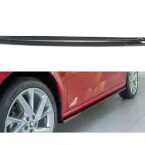 Autentický Škoda Scala, difuzory pod boční prahy, Maxton Design