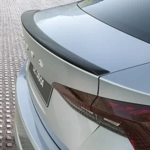 Horká Nabídka Škoda Octavia IV sedan 2019-> - spoiler 5. dveří černý lesk