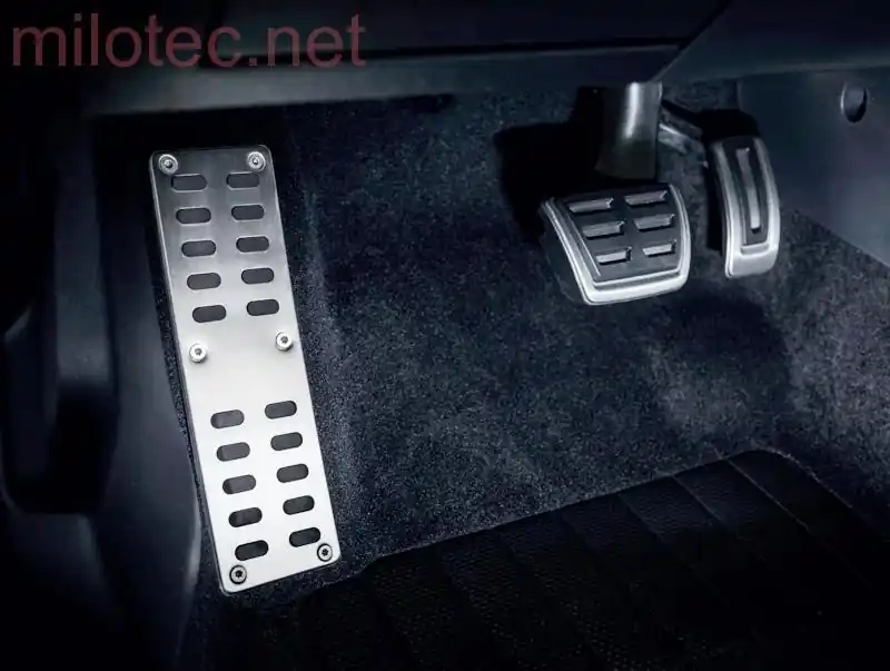 Škoda Fabia IV. - Sportovní opěrka nohy - od r.v. 2021 Vrácení Zdarma
