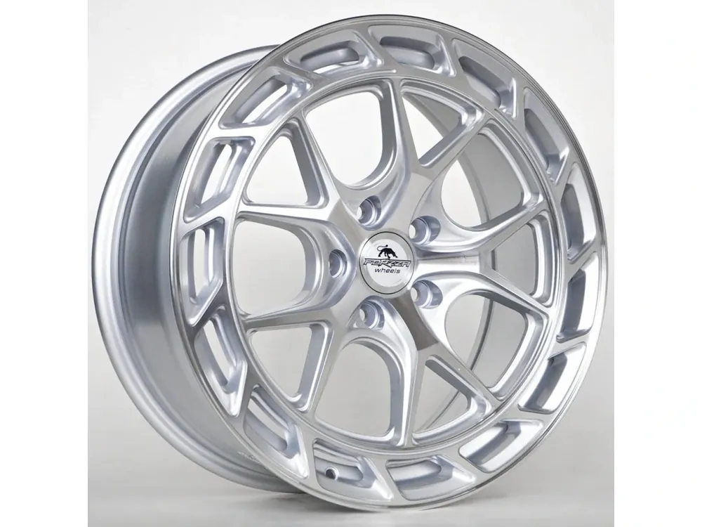 Must-Have Alu kola Forzza Saturn 8X18 5X112 ET45 66,5 SFM