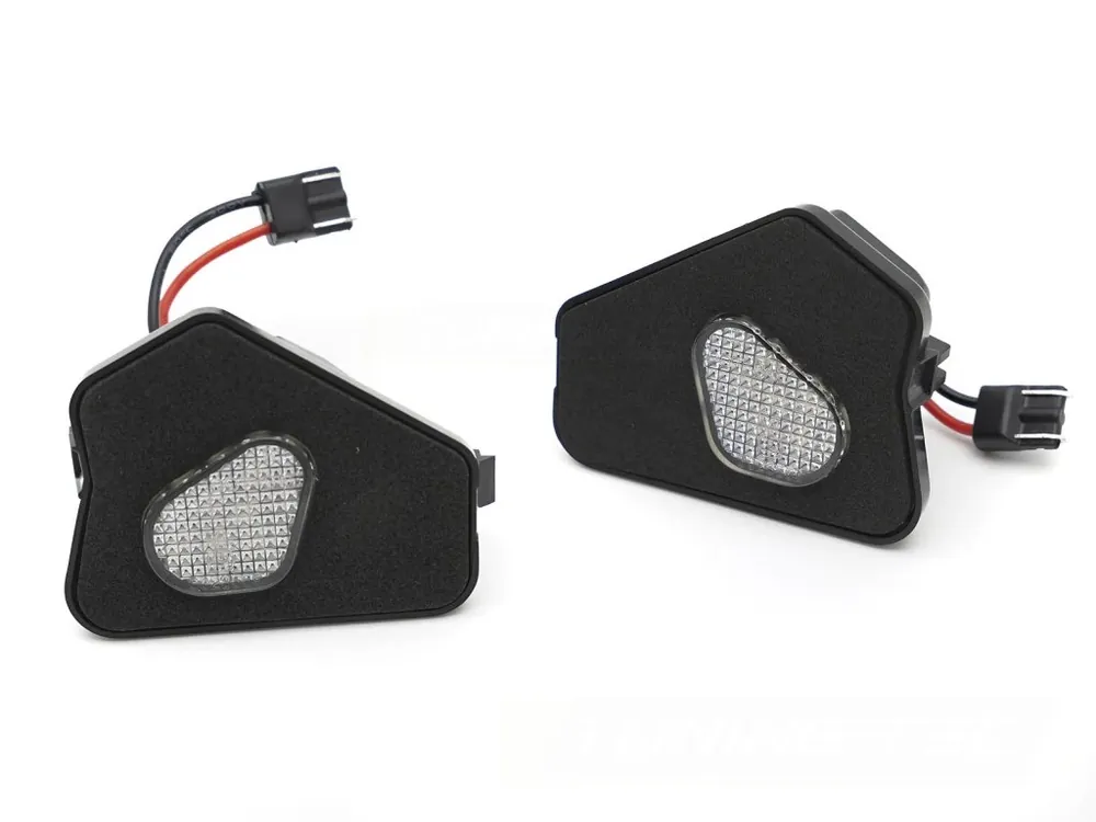 LED osvětlení zrcátka MERCEDES W176 / W202 / W204 / W124 / W212 / W221 Expresní Doručení
