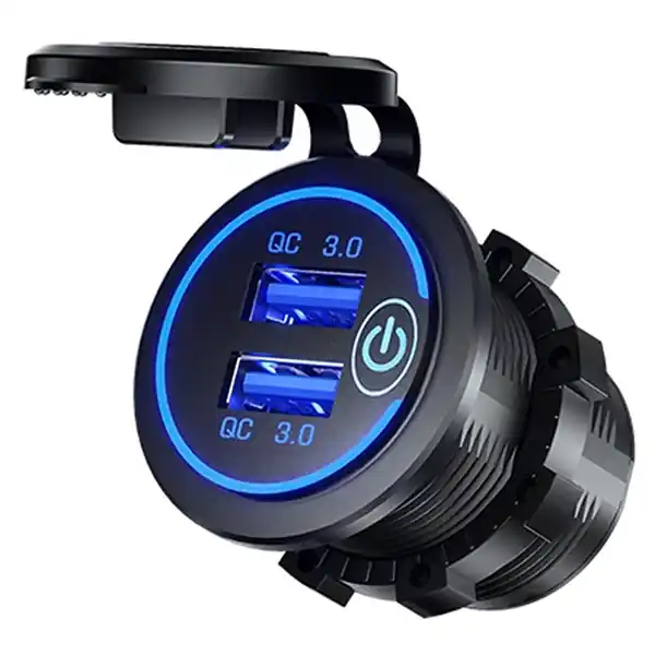 Vestavná nabíječka do auta 2x USB QC 3.0 s podsvícením CARMOTION Víkendová Akce