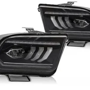 Must-Have FORD MUSTANG 2004-2009 - přední LED světla TUBE ČERNÁ
