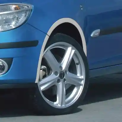Plastové lemy blatníků Škoda Fabia II Hatchback (2006 - 2010) - stříbrné - Milotec Horká Nabídka
