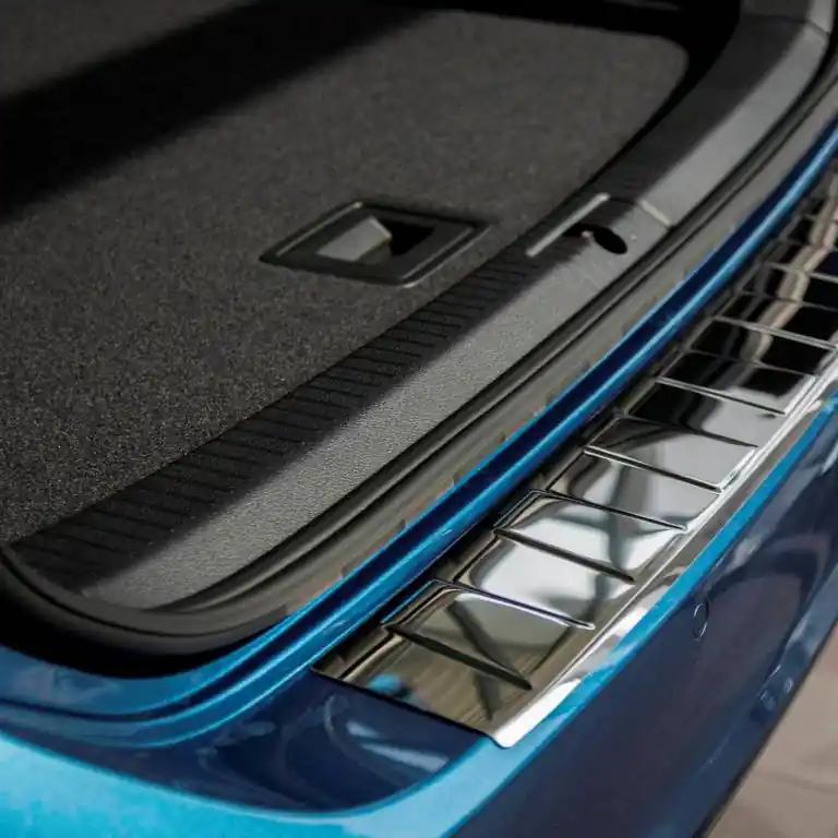 Výhodná Nabídka Nerezový kryt prahu pátých dveří Volkswagen Golf VI Hatchback (2008 - 2012) - 3 / 5 dveřový model - Croni