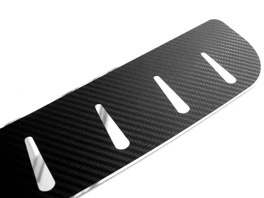 Koupit Online Nerezový kryt prahu pátých dveří Opel Insignia A Combi (2009 - 2017) - rovný karbonový - Alu Frost