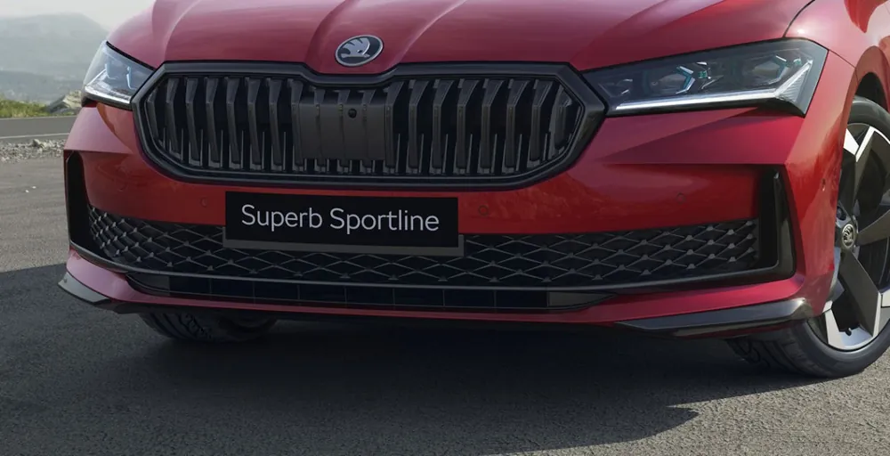 Škoda Superb IV - Rámečky do předního nárazníku GLOSSY BLACK SPORTLINE sada 3ks Top Prodej
