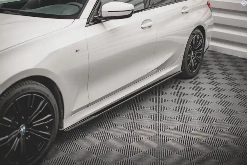 Oblíbený BMW řada 3 G20/G21 M-Pack, difuzory pod boční prahy v.2, Maxton design